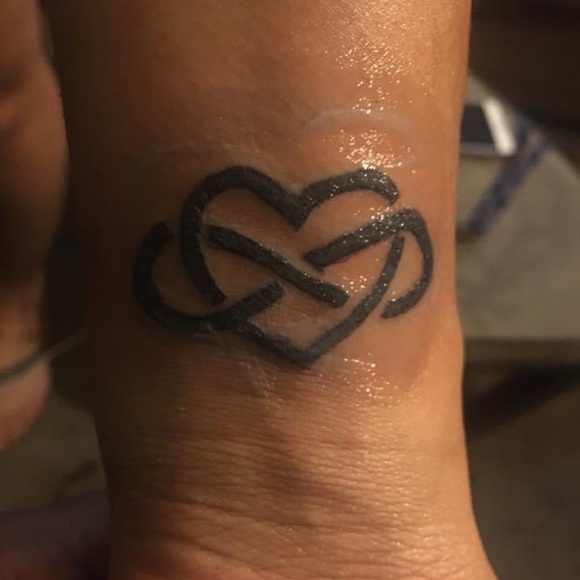 Tattoos - Picture 14 of 16